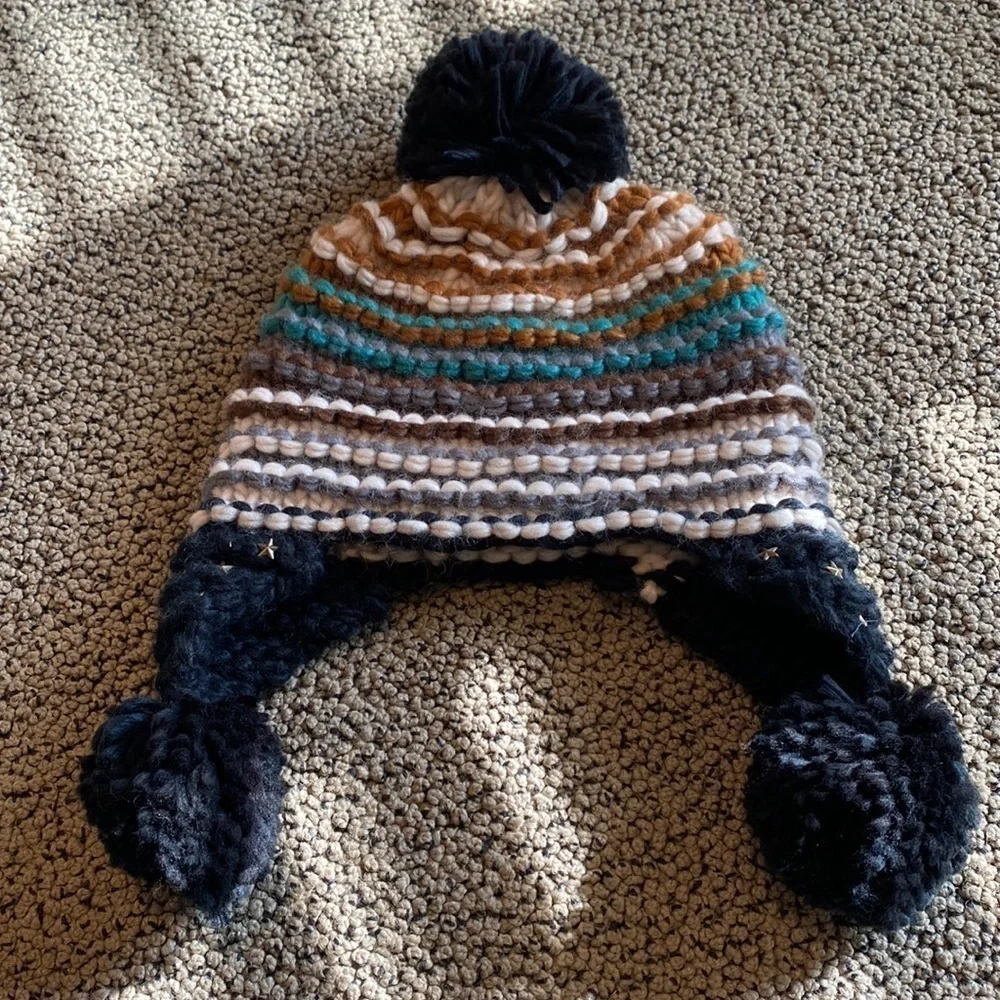 NWOT Hand Knit Chunky Pom Pom Hat with Embellishments